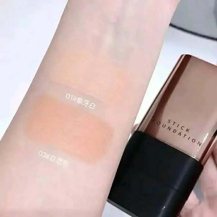 Kakashow Water Moist Light Stick Foundation - Full Coverage & Hydrating Matte Base