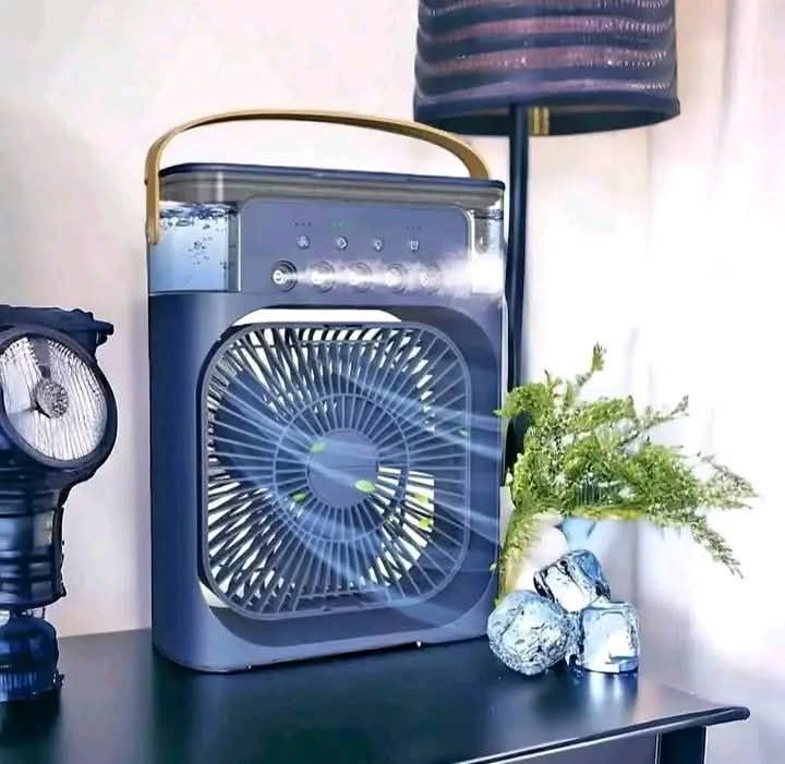 3-in-1 Multifunctional Desktop Air Cooler Fan - 600ml Portable Mist Humidifier with 7 Color LED Night Light