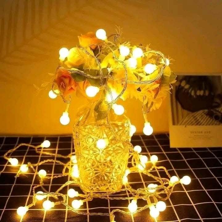 Golden Snow Ball Fairy String Lights - 15 Feet Decorative LED Ball Lights for Room Decor, Birthdays & Weddings (28 Bulbs)