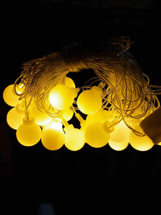Golden Snow Ball Fairy String Lights - 15 Feet Decorative LED Ball Lights for Room Decor, Birthdays & Weddings (28 Bulbs)