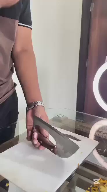 Premium Ultra-Sharp Korean Kitchen Knife - High-Carbon Stainless Steel Slicer with Ergonomic Non-Slip Wooden Handle